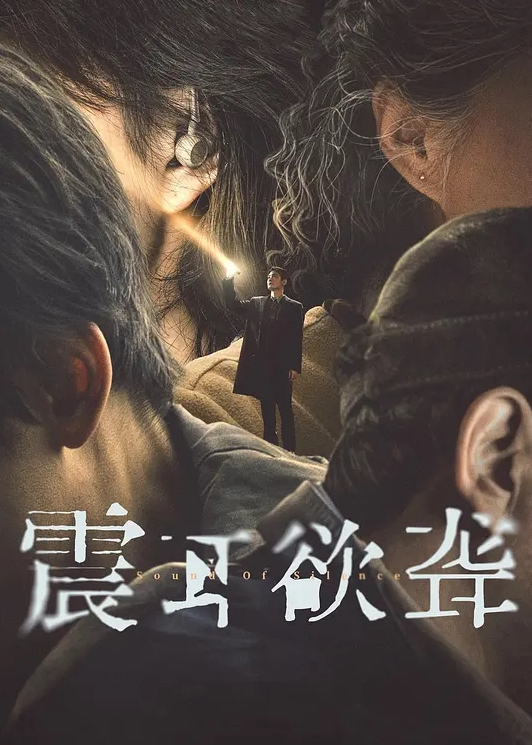 气质眼镜娘女大生与同校男友的私拍被流出了 - 午夜群p